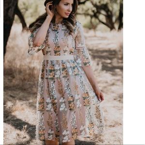 The Wisteria Lace Midi in Natural- Wren and Ivory